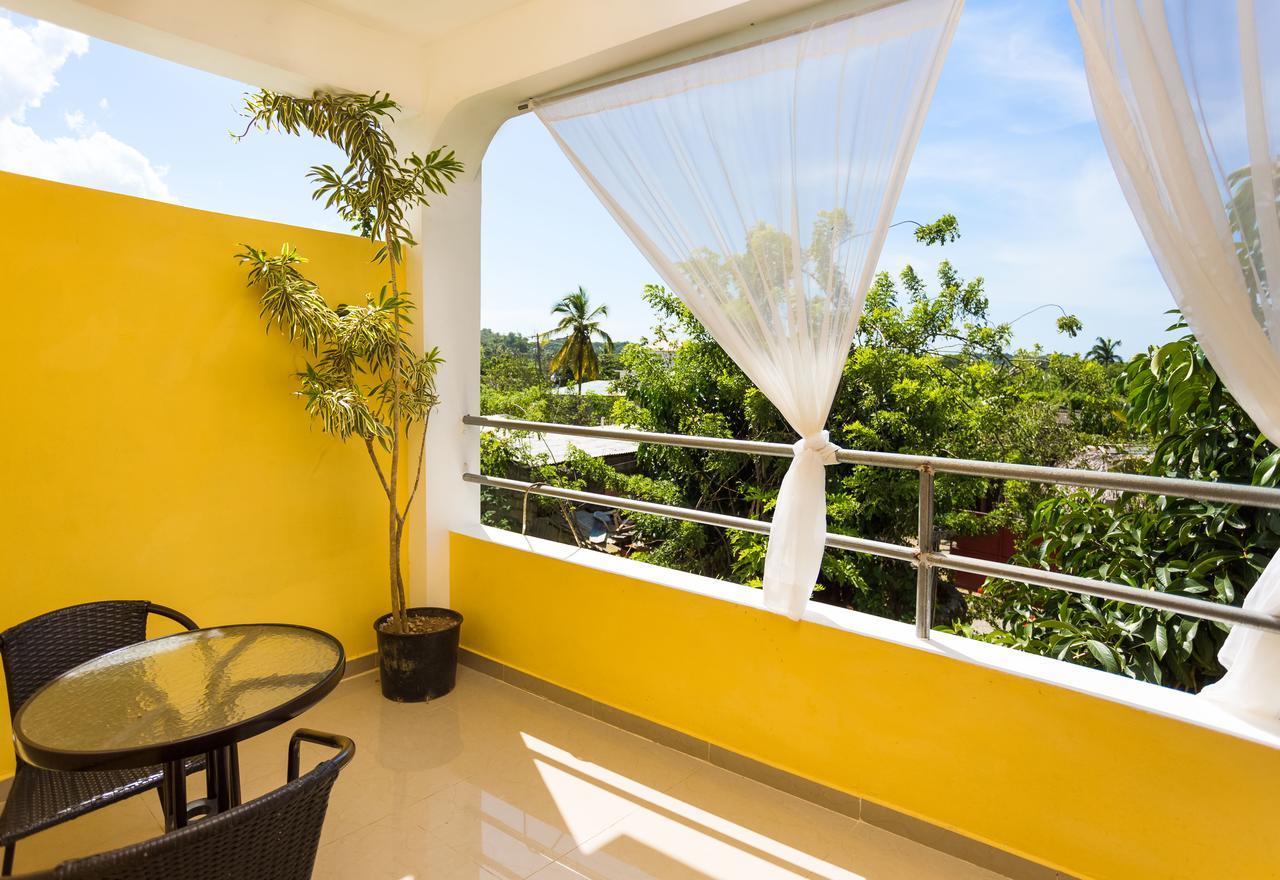 De Luz Hotel El Limon Εξωτερικό φωτογραφία